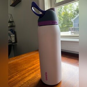 Owala Purple FreeSip Water Bottle 40oz